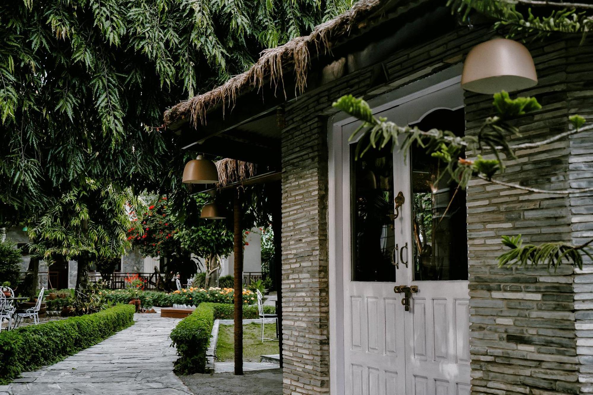 Mingtang Garden Cottage 名堂花园度假屋 Pokhara Luaran gambar