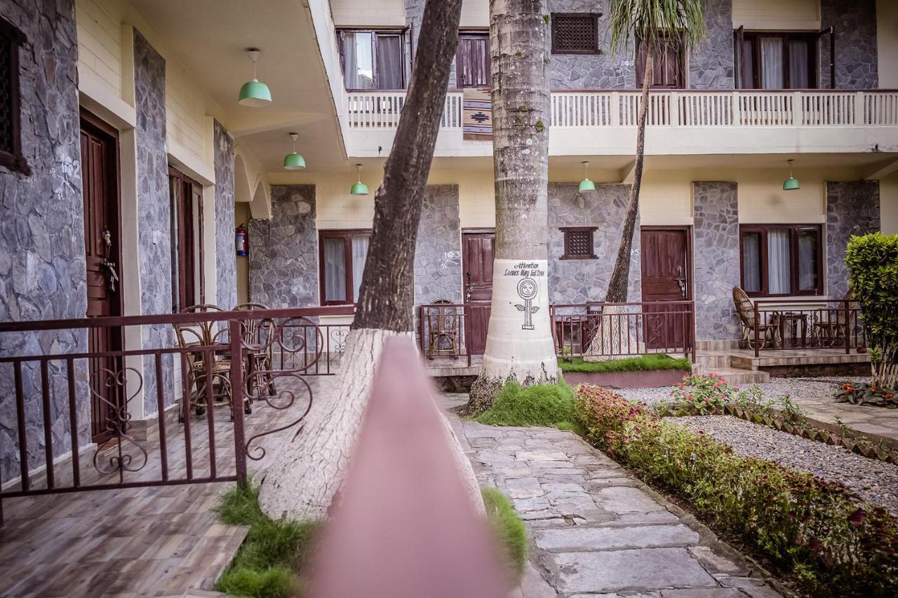 Mingtang Garden Cottage 名堂花园度假屋 Pokhara Luaran gambar